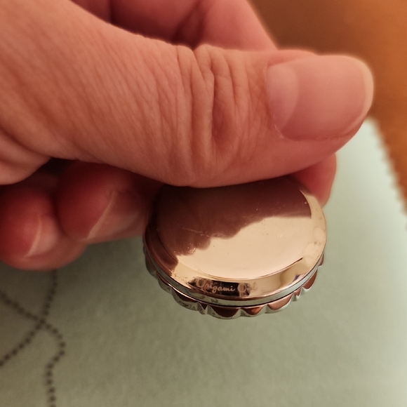 Origami Owl Floral Necklace Pendant - Picture 3 of 4